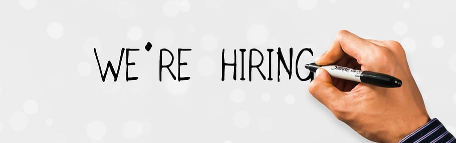 Stiamo assumendo adesso